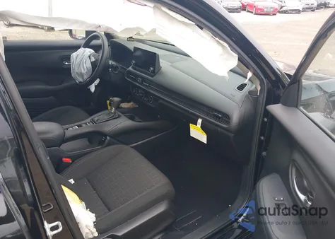 2024 Honda Hr-V Awd Lx z USA, uszkodzony, nr VIN 3CZRZ2H30RM738280